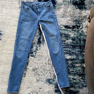Woman’s American eagle jeans. Size X long, 10